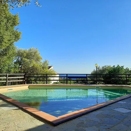 Limone Apartment