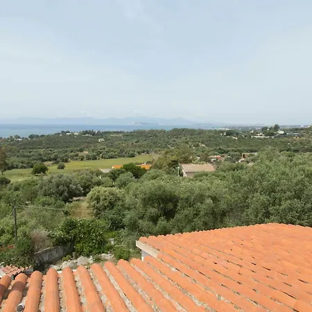 Limone Apartment *